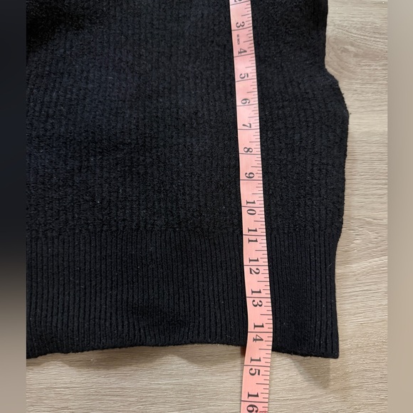 Babaton Textured Black Knitwear - Picture 7 of 7